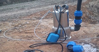 Установка дренажного насоса в Беслане - услуги от СантехДомБсл, расценки от 3071 рублей
